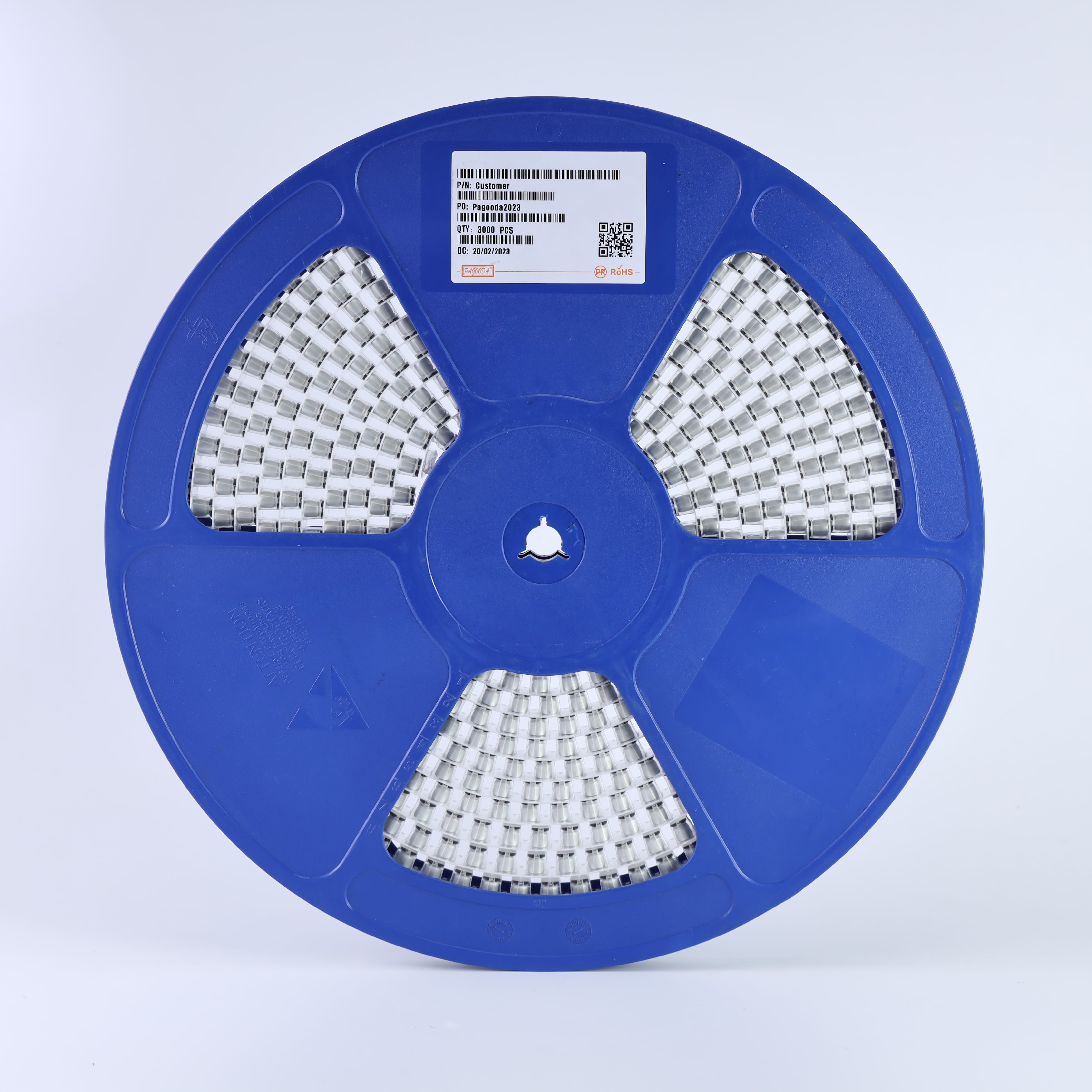 貼片固態(tài)電解電容 680uF 16V 10*11 AI服務(wù)器電源模塊固態(tài)電容